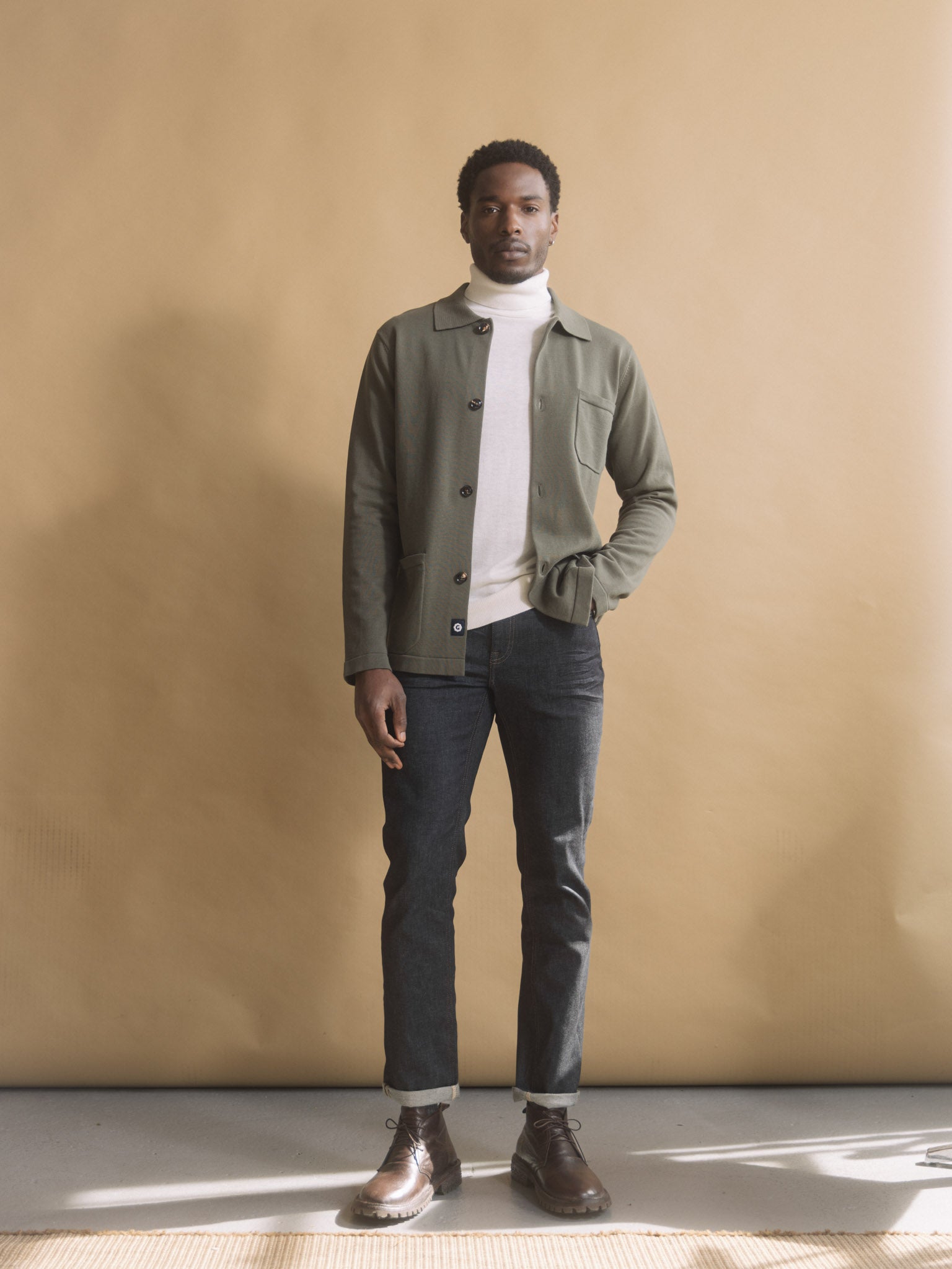 Modelshot / Dark Blue Denim / Detail